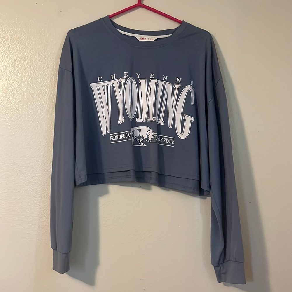 Cropped Long Sleeve T-shirt